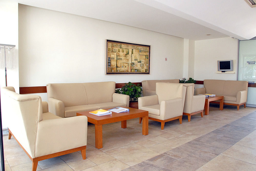 غومْبيت Costa Queen Suites المظهر الخارجي الصورة