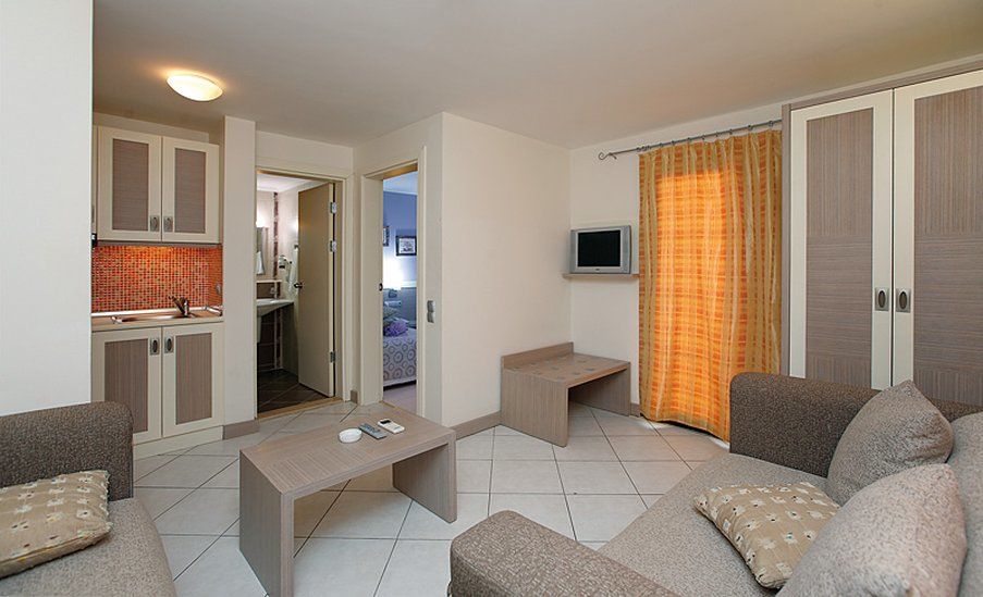 غومْبيت Costa Queen Suites المظهر الخارجي الصورة