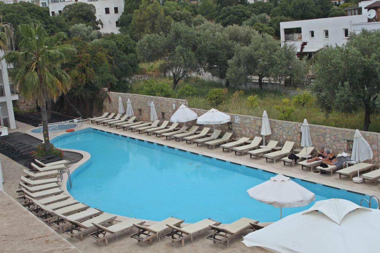 غومْبيت Costa Queen Suites المظهر الخارجي الصورة