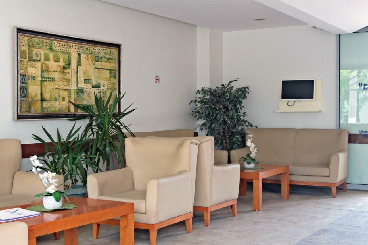 غومْبيت Costa Queen Suites المظهر الخارجي الصورة