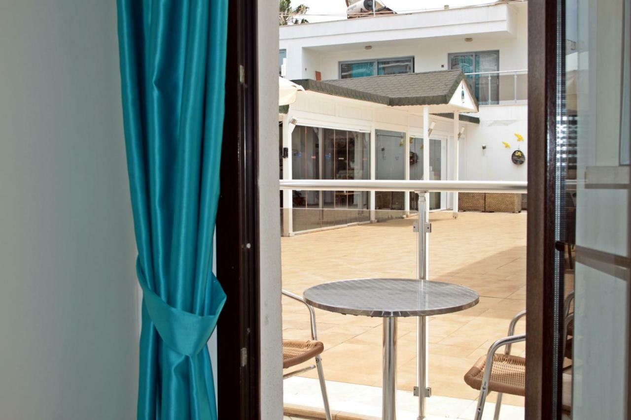 غومْبيت Costa Queen Suites المظهر الخارجي الصورة