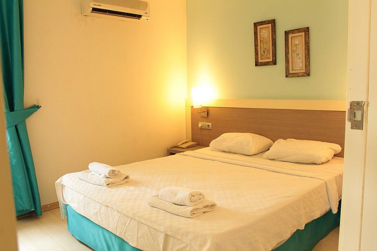 غومْبيت Costa Queen Suites المظهر الخارجي الصورة