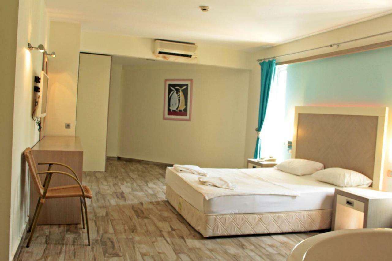 غومْبيت Costa Queen Suites المظهر الخارجي الصورة