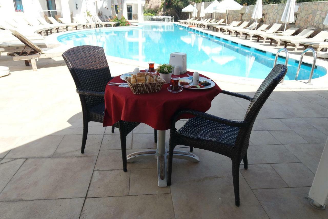 غومْبيت Costa Queen Suites المظهر الخارجي الصورة